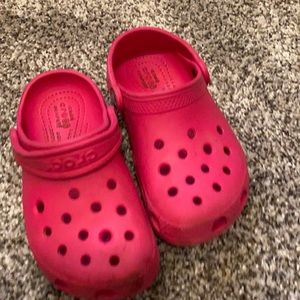 Girls crocs